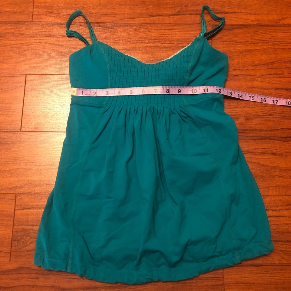 Lululemon top